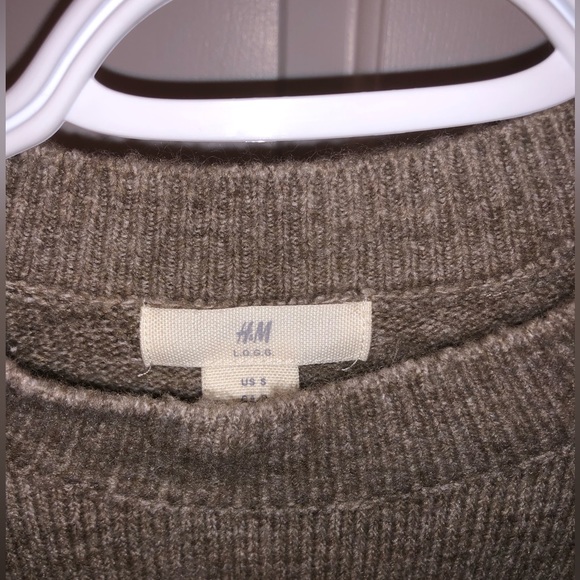 A size Small H&M wooled cardigan. - Picture 4 of 5